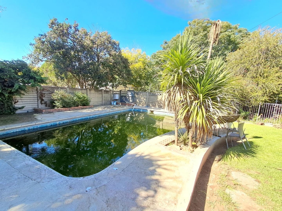 4 Bedroom Property for Sale in Hospitaalpark Free State